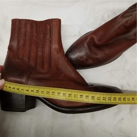 Ugg Western Leather Boots - Picture 10 of 11